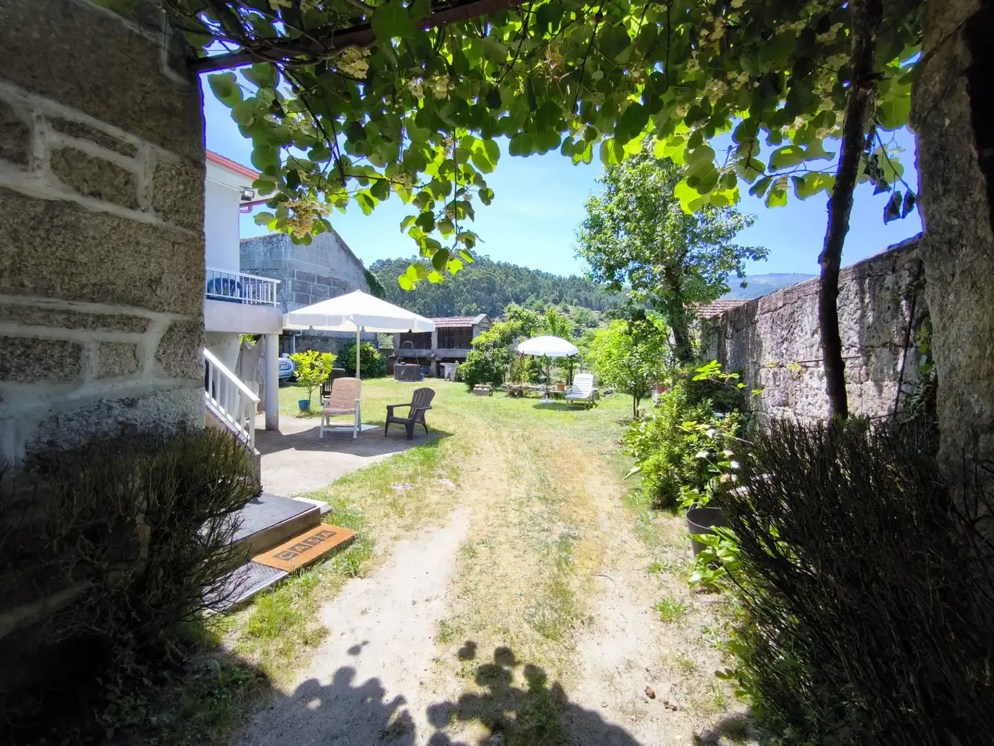 Jardí de Casa o xalet en venda en Arbo amb Calefacció, Jardí privat i Moblat