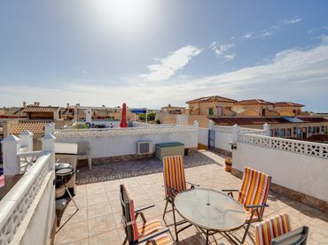 Bungalow avec piscine à vendre à N/A