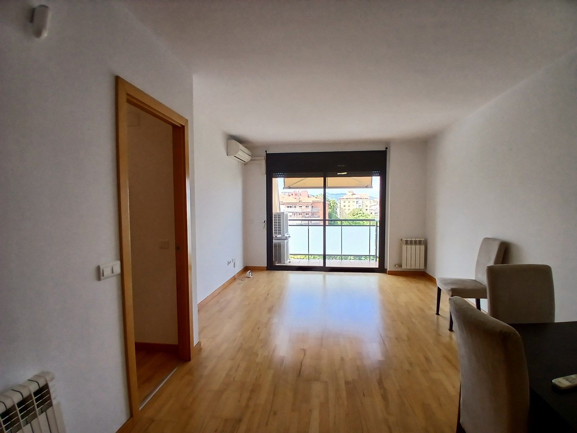 Sala d'estar de Estudi en venda en Girona Capital amb Aire condicionat, Calefacció i Balcó