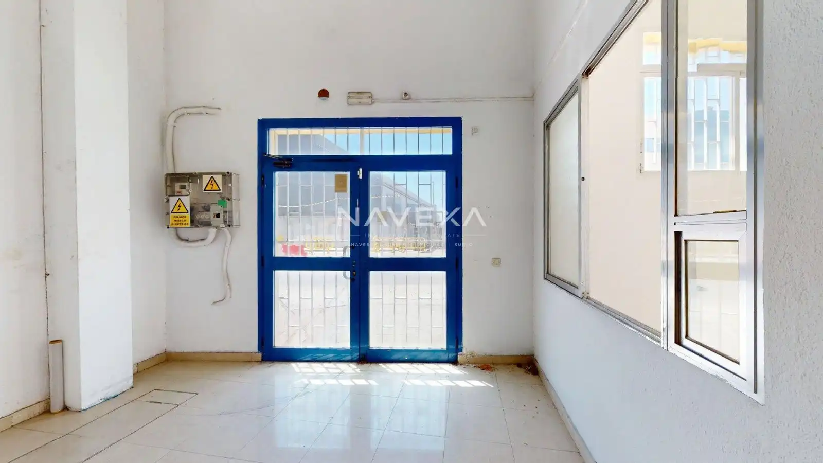Industrial building to rent in Fundidores, imagen 3