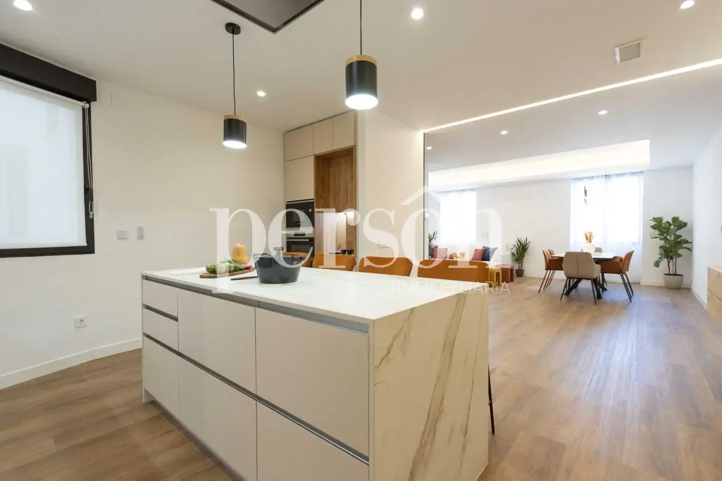 Cuina de Pis en venda en Valencia amb Aire condicionat, Parquet i Moblat