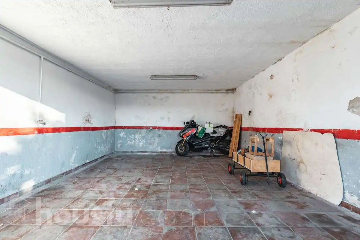 Aparcament de Casa o xalet en venda en Abrera, Barcelona