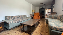 Living room of Flat for sale in  Madrid Capital  with Air Conditioner, Heating and Parquet flooring