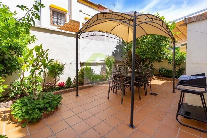 Terrassa de Casa o xalet en venda en  Granada Capital