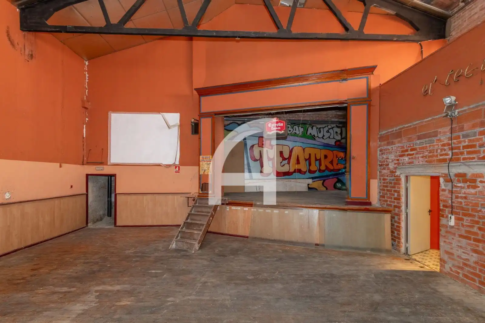 Einfamilien-Reihenhaus zum Verkauf in La Bisbal d'Empordà mit Terrasse