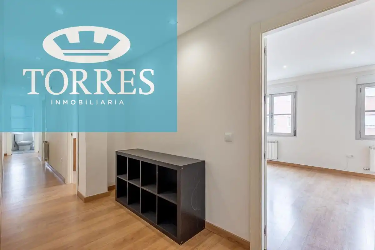 Exterior view of Flat for rent in Granada  with Air Conditioner and Heating