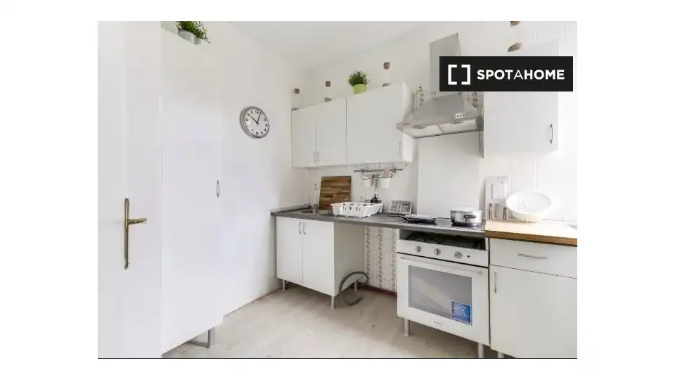Cocina de Piso de alquiler en Madrid con Aire acondicionado, Calefacción y Amueblado