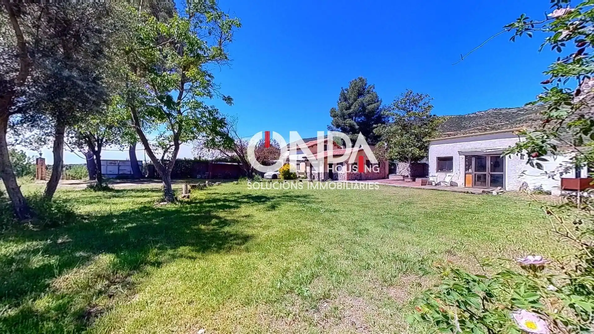 Houses for sale in Camarasa  with Heating, Private garden and Parquet flooring