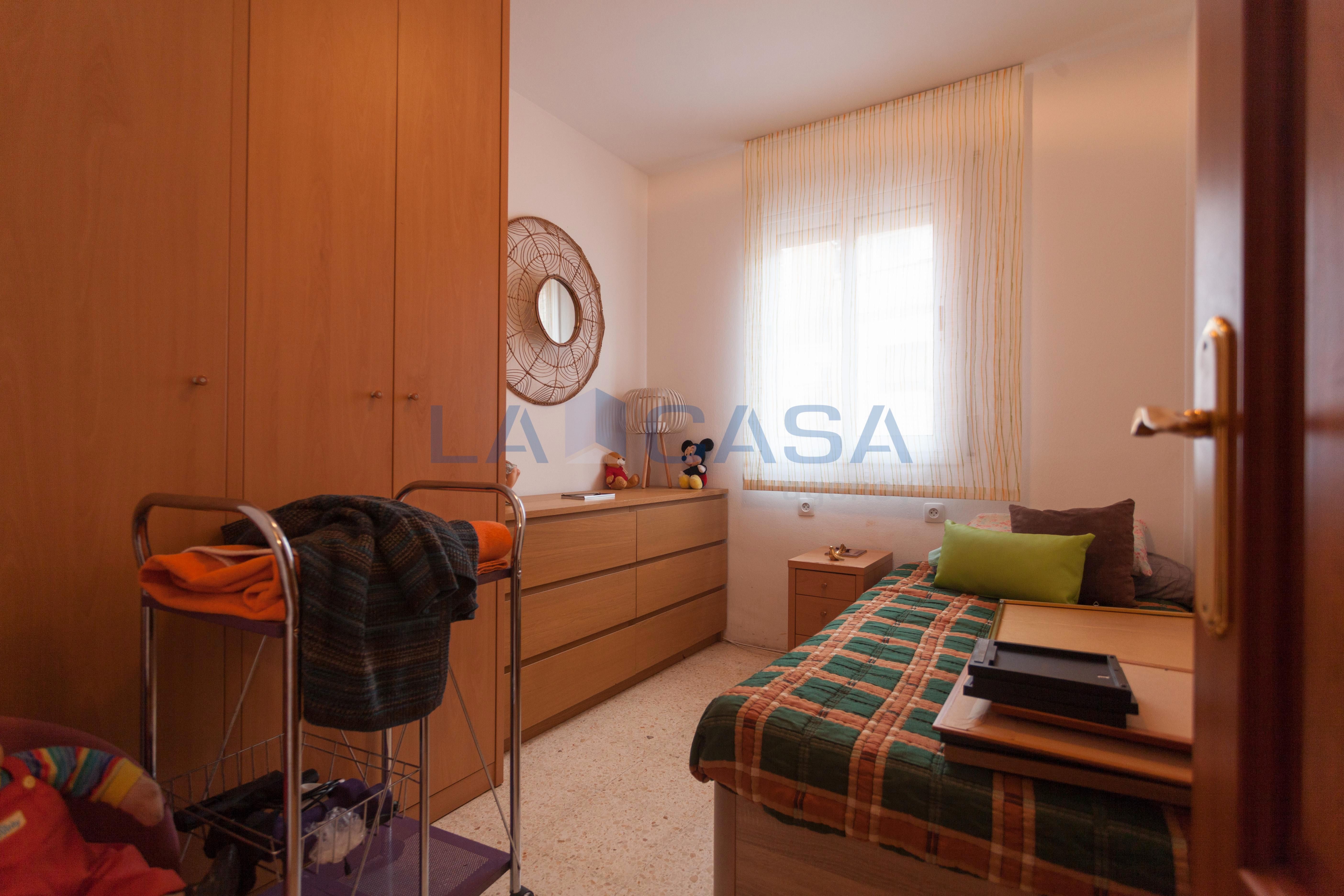 Dormitori de Pis en venda en  Barcelona Capital amb Calefacció