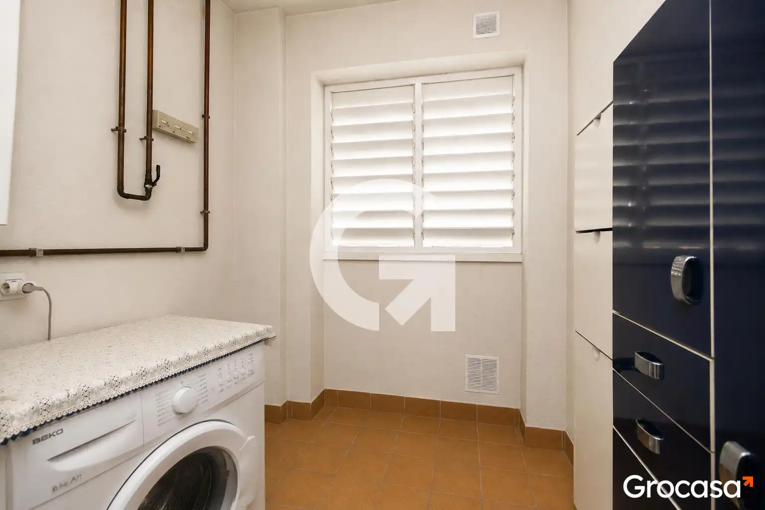 Cocina de Piso en venta en Sant Vicenç Dels Horts con Calefacción, Amueblado y Horno