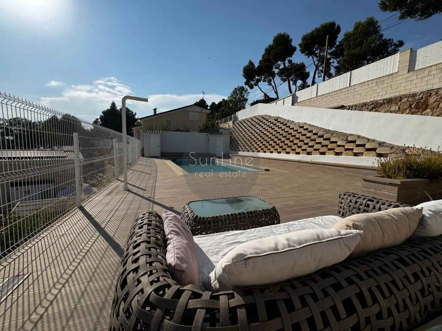 Casa amb piscina en venda a Calle Julio Romero de Torres, imagen 2