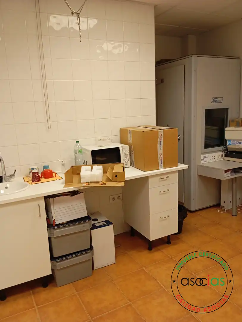 Büro zum Verkauf in Oviedo  mit Heizung