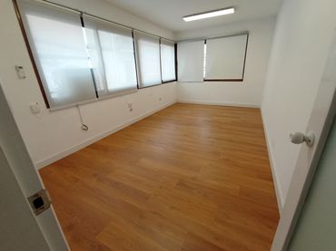 Oficina en alquiler en Carrer del Pintor Murillo