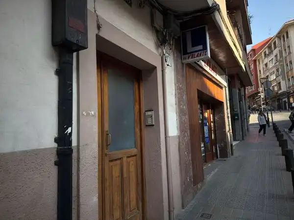 Außenansicht von Lagerraum zum Verkauf in Bilbao 