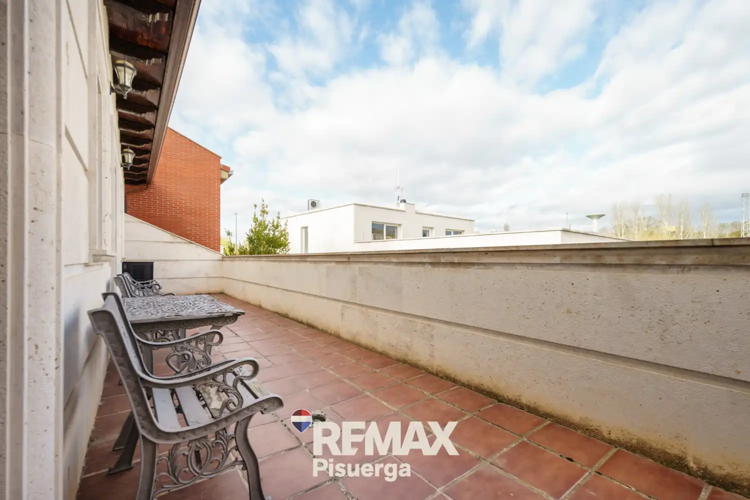 Terraza de Casa o chalet en venta en Laguna de Duero con Aire acondicionado, Calefacción y Jardín privado