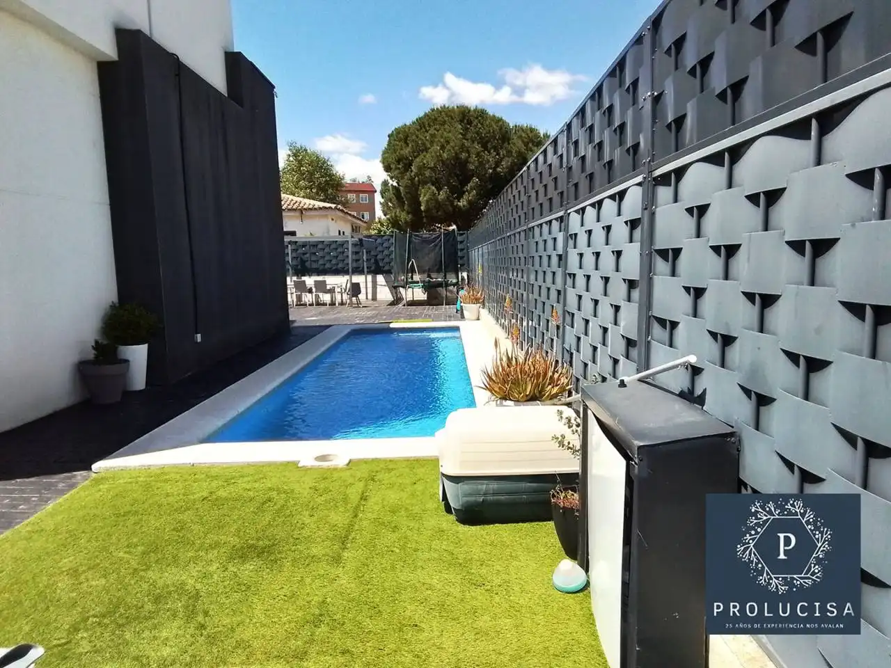 Piscina de Casa adosada en venta en Moraleja de Enmedio con Aire acondicionado, Calefacción y Terraza