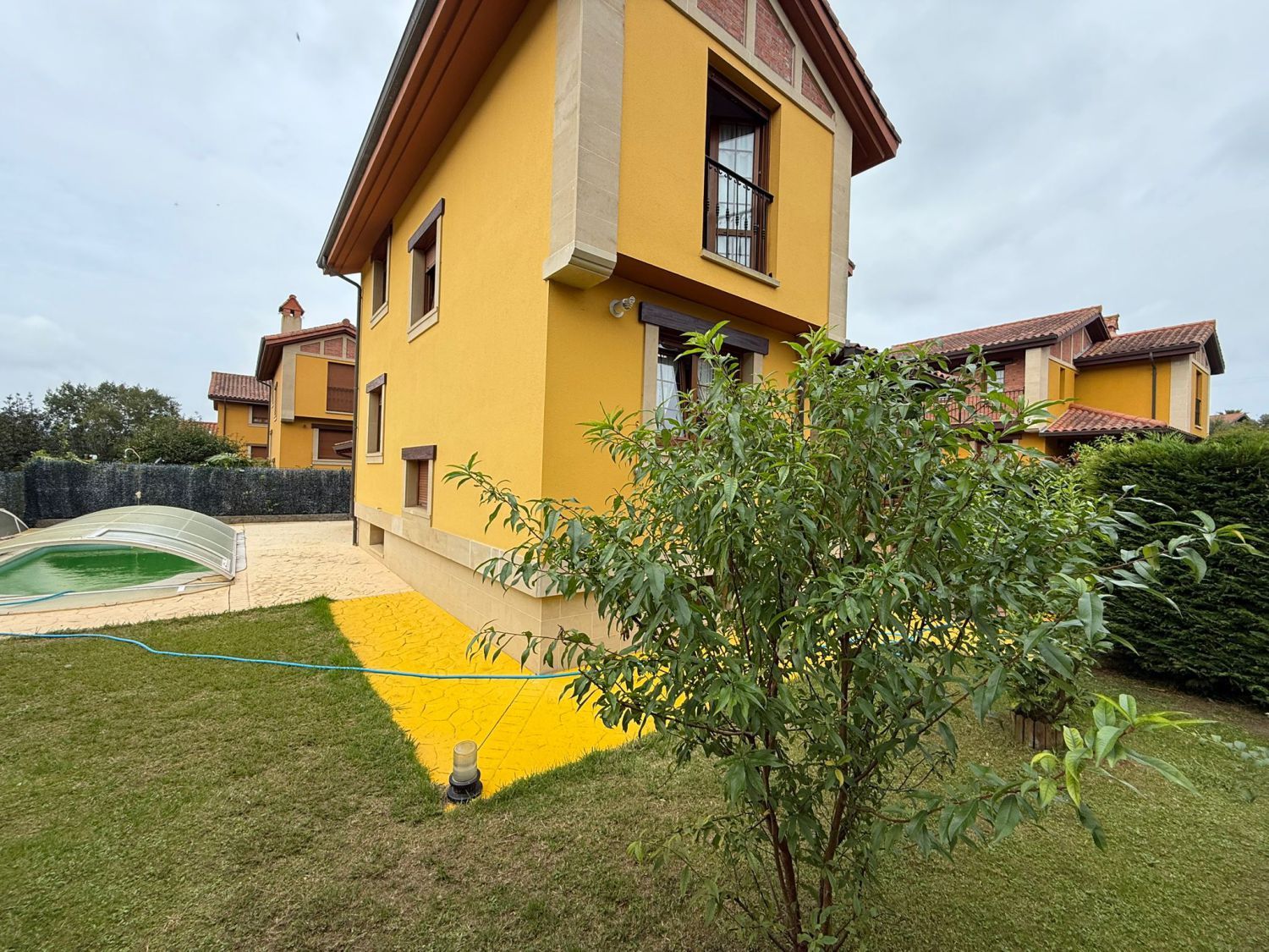 Exterior view of House or chalet for sale in Arnuero  with Heating, Private garden and Terrace