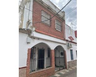 Exterior view of Single-family semi-detached for sale in Cantillana