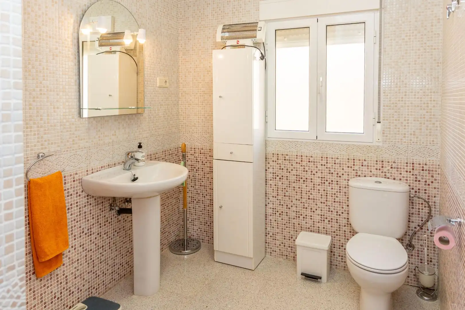 Bathroom of Houses for sale in Purullena  with Terrace