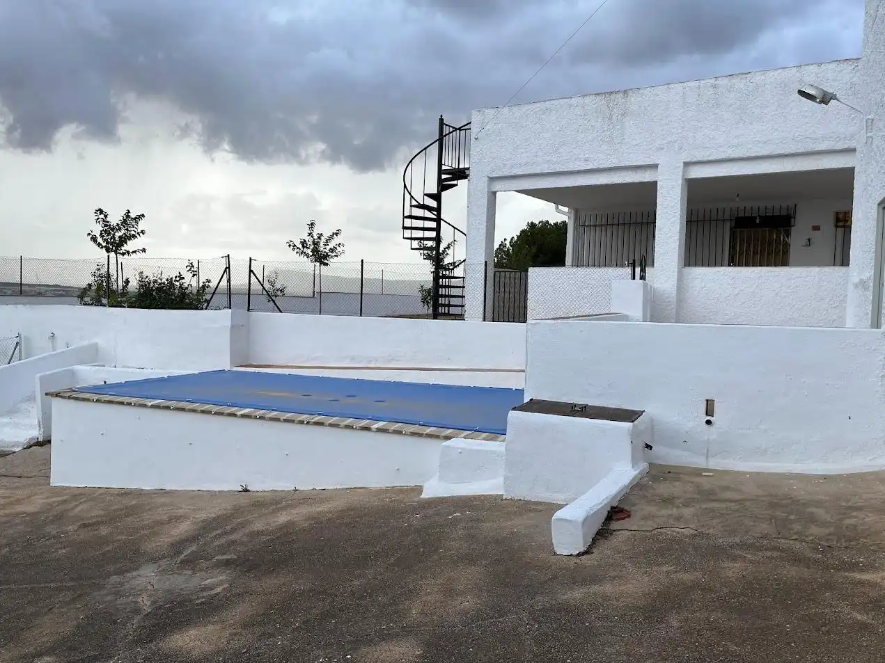 Xalet amb piscina en venda a Almansa