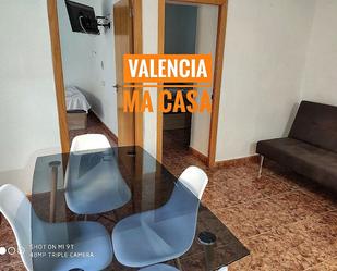 Bedroom of Flat for sale in  Valencia Capital  with Air Conditioner