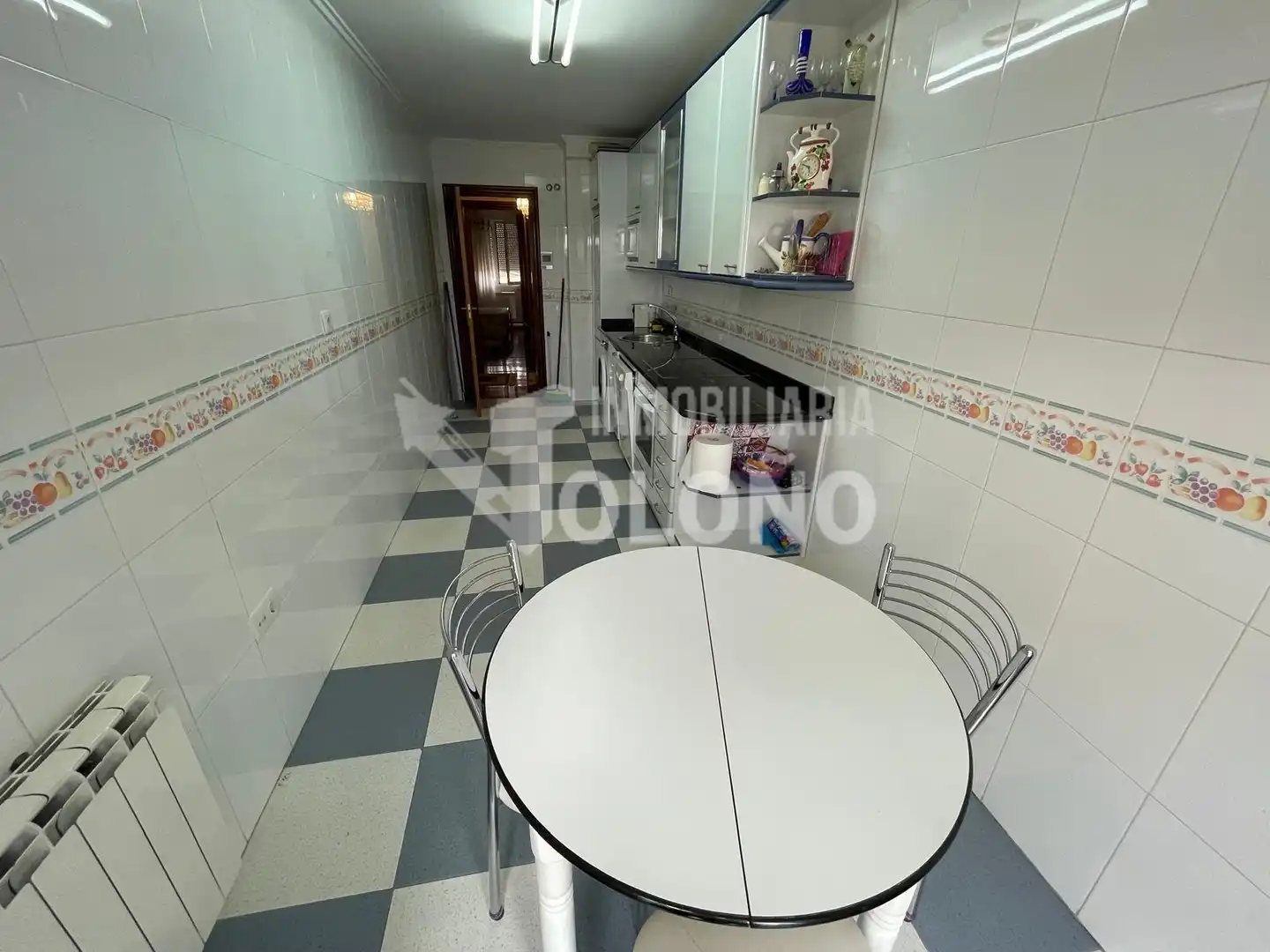 Cocina de Piso en venta en Castañares de Rioja con Calefacción, Parquet y Terraza