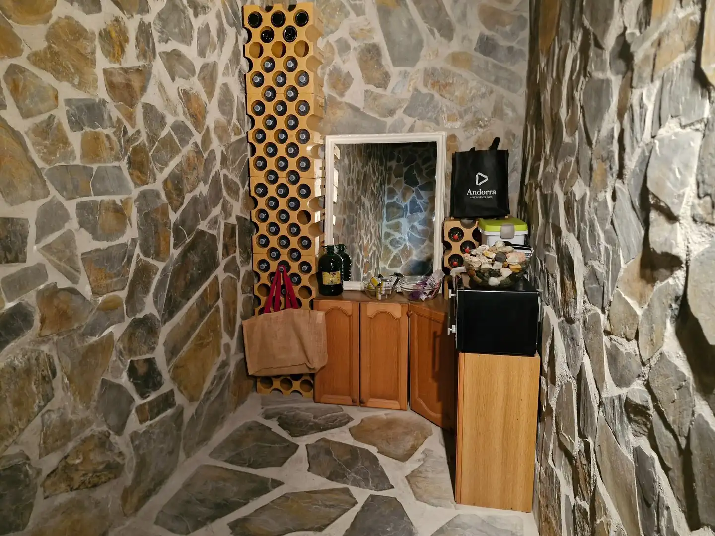 Houses for sale in Almoster  with Air Conditioner, Heating and Storage room