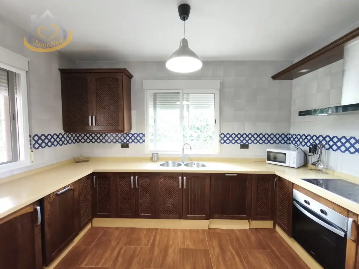Cocina de Casa o chalet en venta en Cartaya con Aire acondicionado, Jardín privado y Terraza