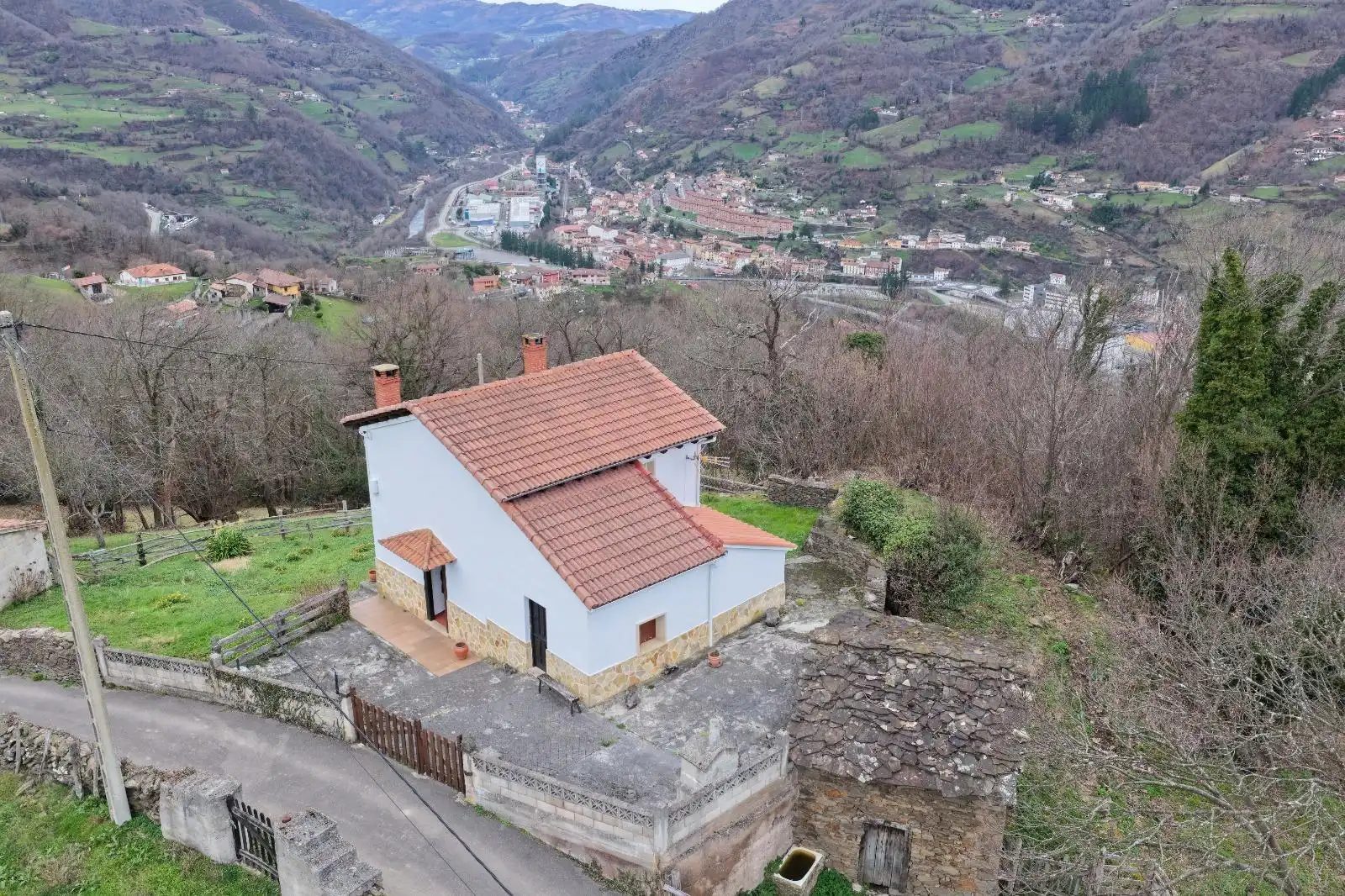 Exterior view of Houses for sale in Aller  with Heating, Private garden and Parquet flooring