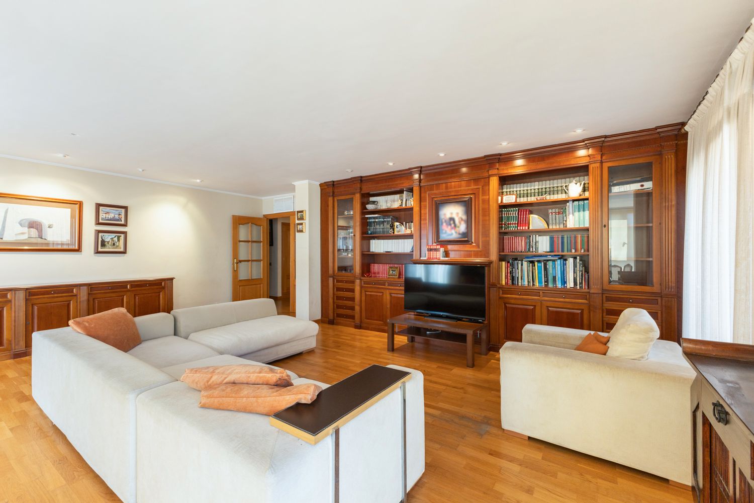 Sala d'estar de Apartament en venda en Castellón de la Plana / Castelló de la Plana amb Aire condicionat, Calefacció i Traster