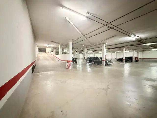 Parking de Piso en venta en Castellón de la Plana / Castelló de la Plana con Aire acondicionado, Calefacción y Terraza