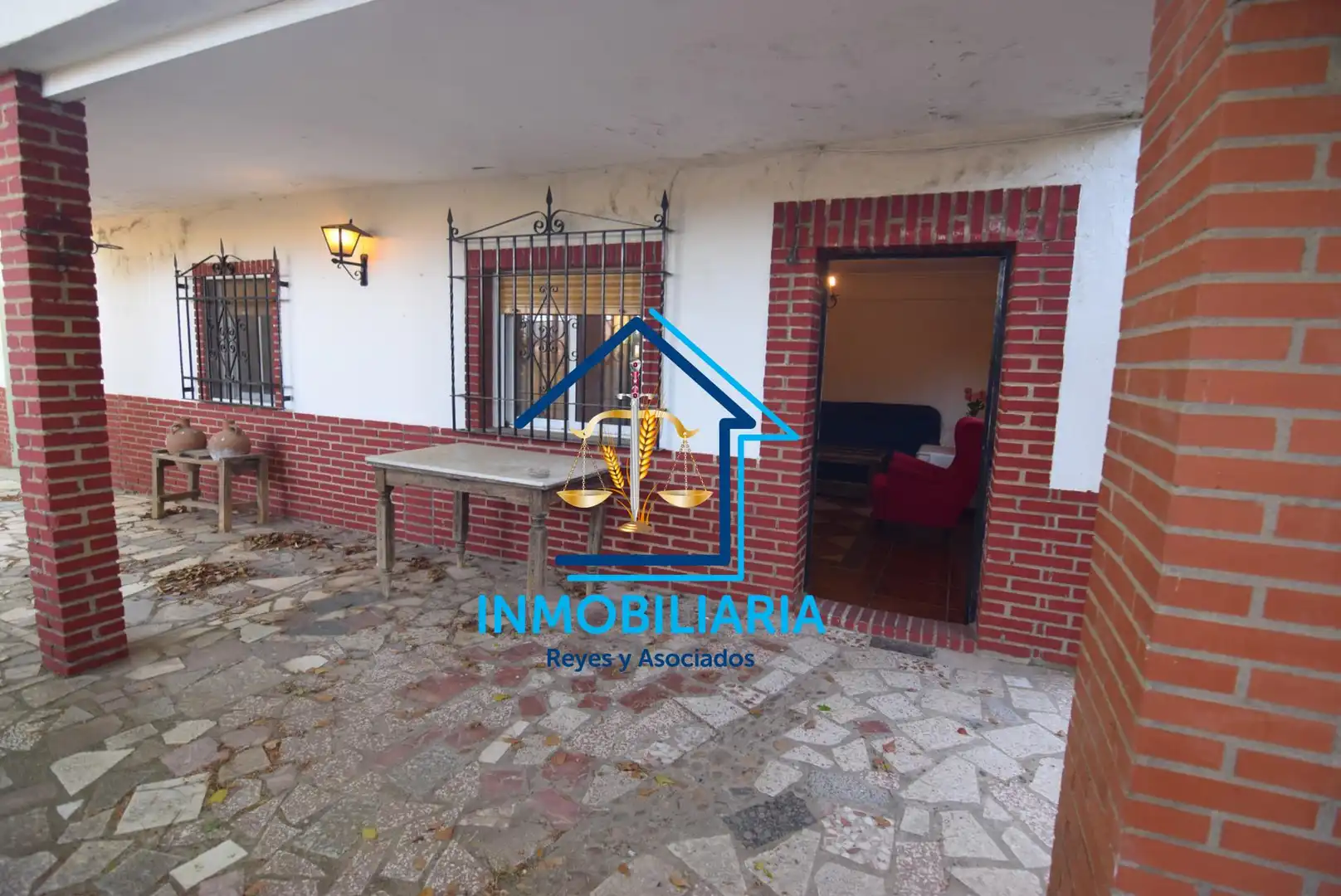 Vista exterior de Pis en venda en Córdoba amb Aire condicionat, Moblat i Alarma