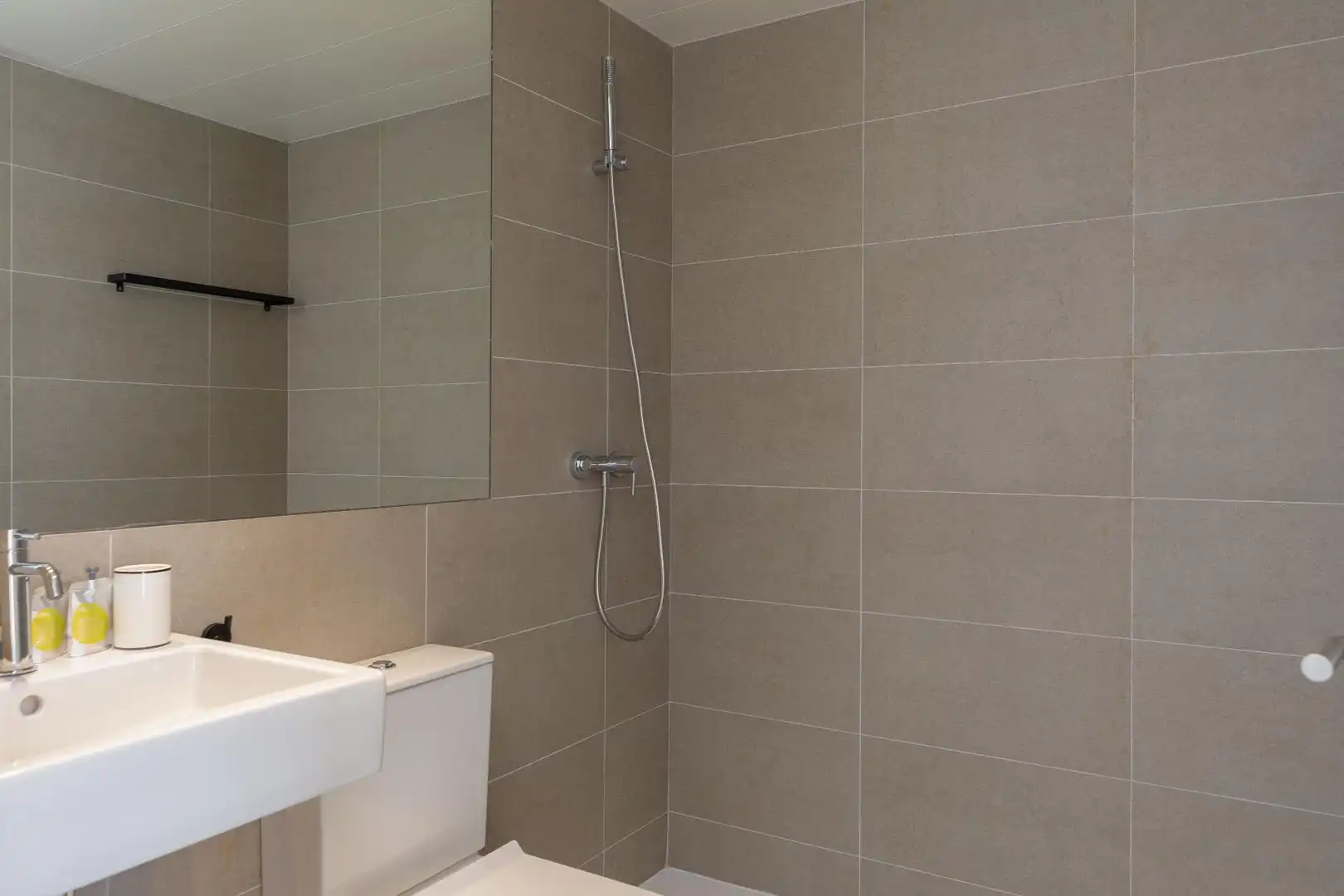 Badezimmer von Dachboden zur Miete in Calonge i Sant Antoni mit Klimaanlage, Heizung und Terrasse