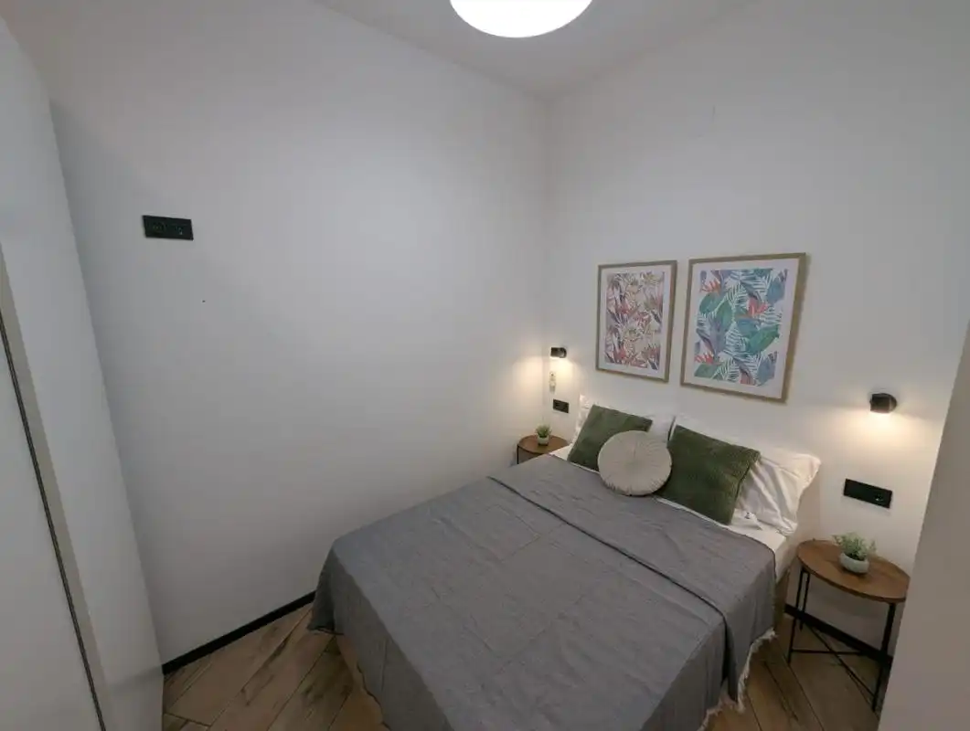 Habitación de Local en venta en Málaga con Calefacción