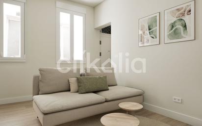 Living room of Flat for sale in  Madrid Capital  with Heating