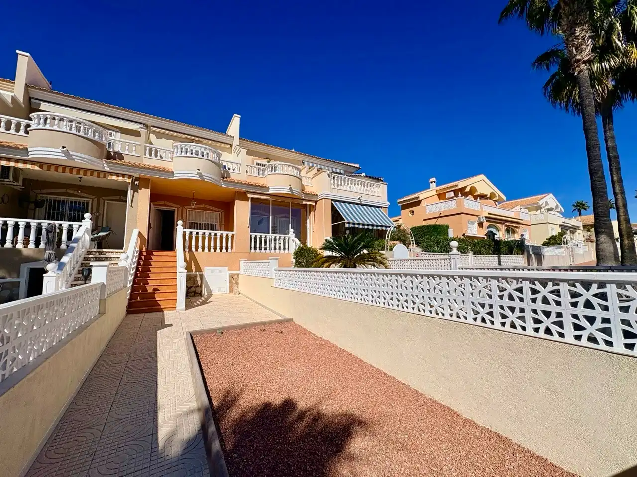 Vista exterior de Casa adosada en venta en Rojales con Amueblado