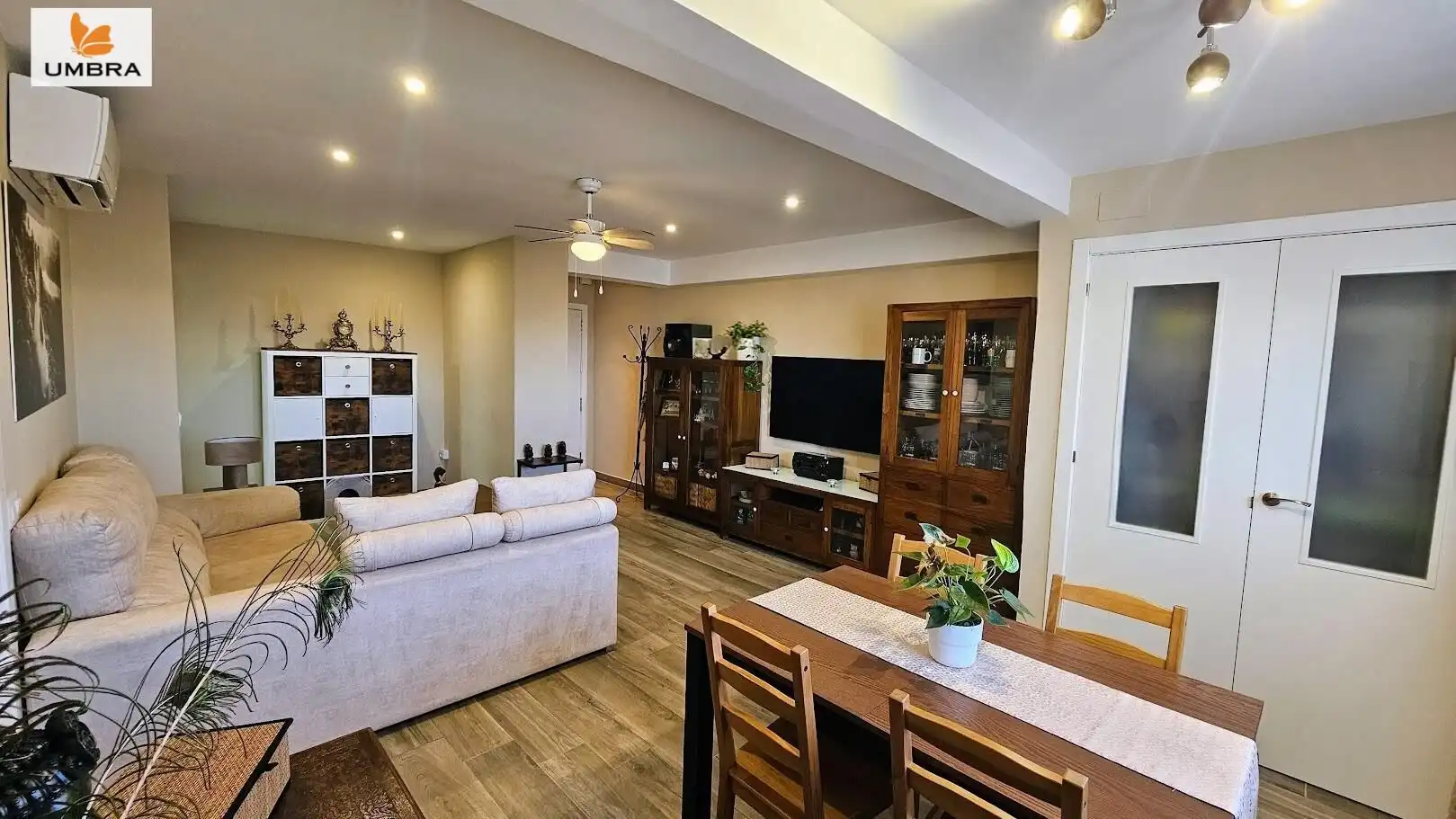 Wohnzimmer von Wohnung zum Verkauf in Jerez de la Frontera mit Klimaanlage, Heizung und Terrasse