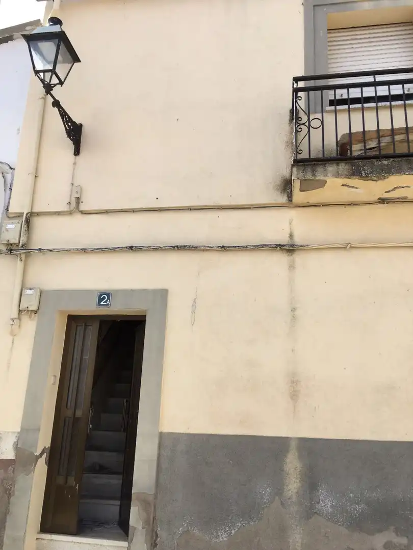 Vista exterior de Casa adosada en venta en Garrovillas de Alconétar con Terraza y Balcón