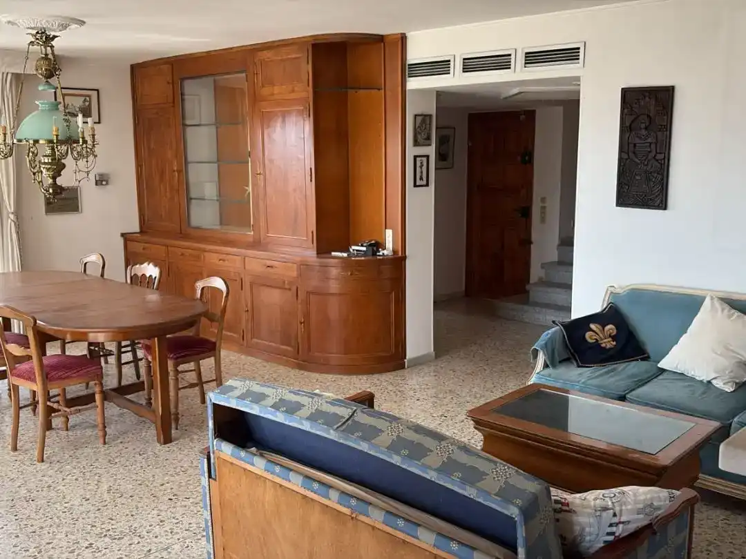 Sala d'estar de Pis per a compartir en L'Estartit amb Jardí privat, Moblat i Balcó