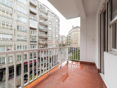 Balcony of Flat for sale in Vigo   with Heating, Terrace and Furnished