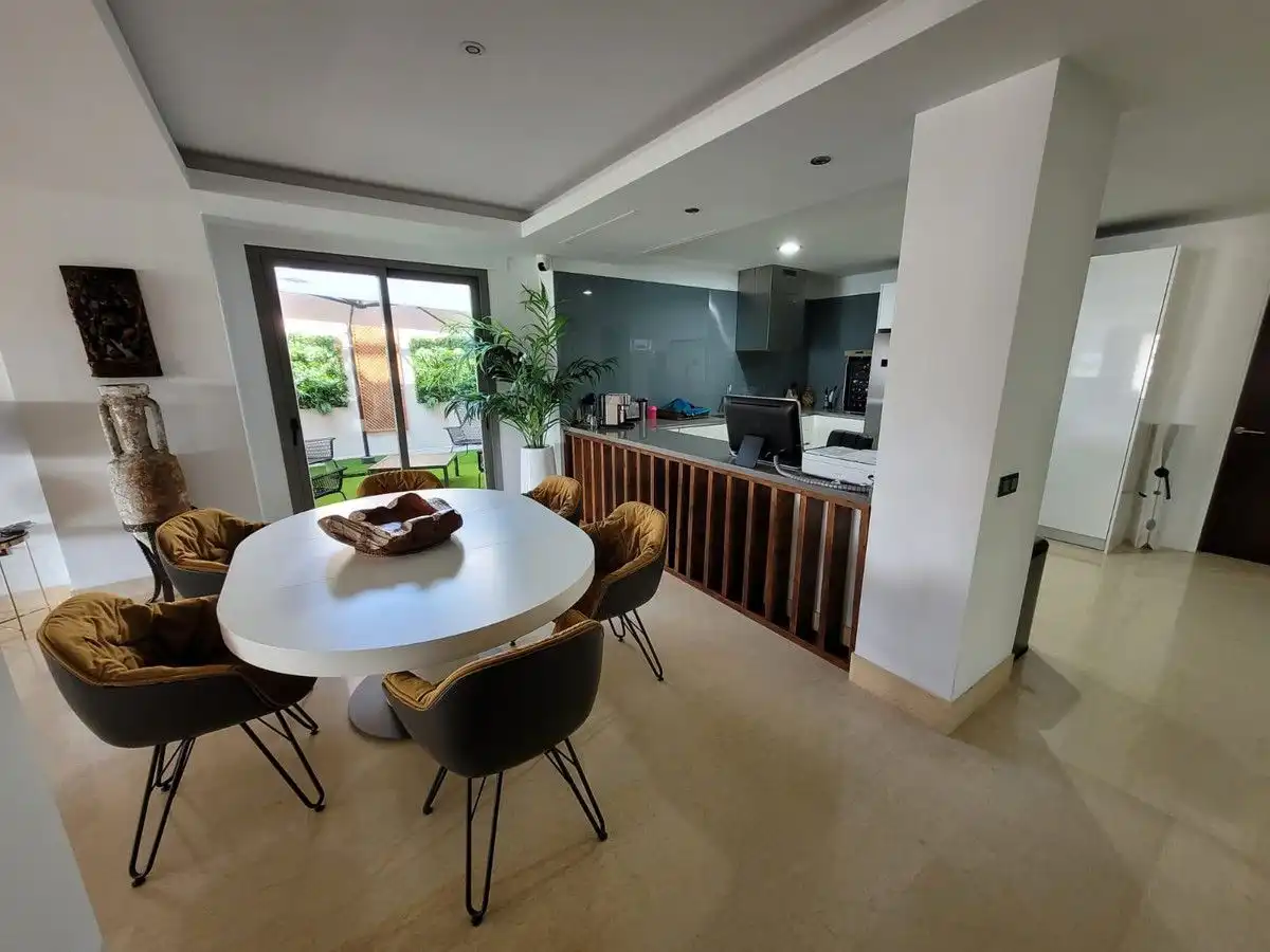 Habitatge amb terrassa en venda a Benahavís pueblo, imagen 4