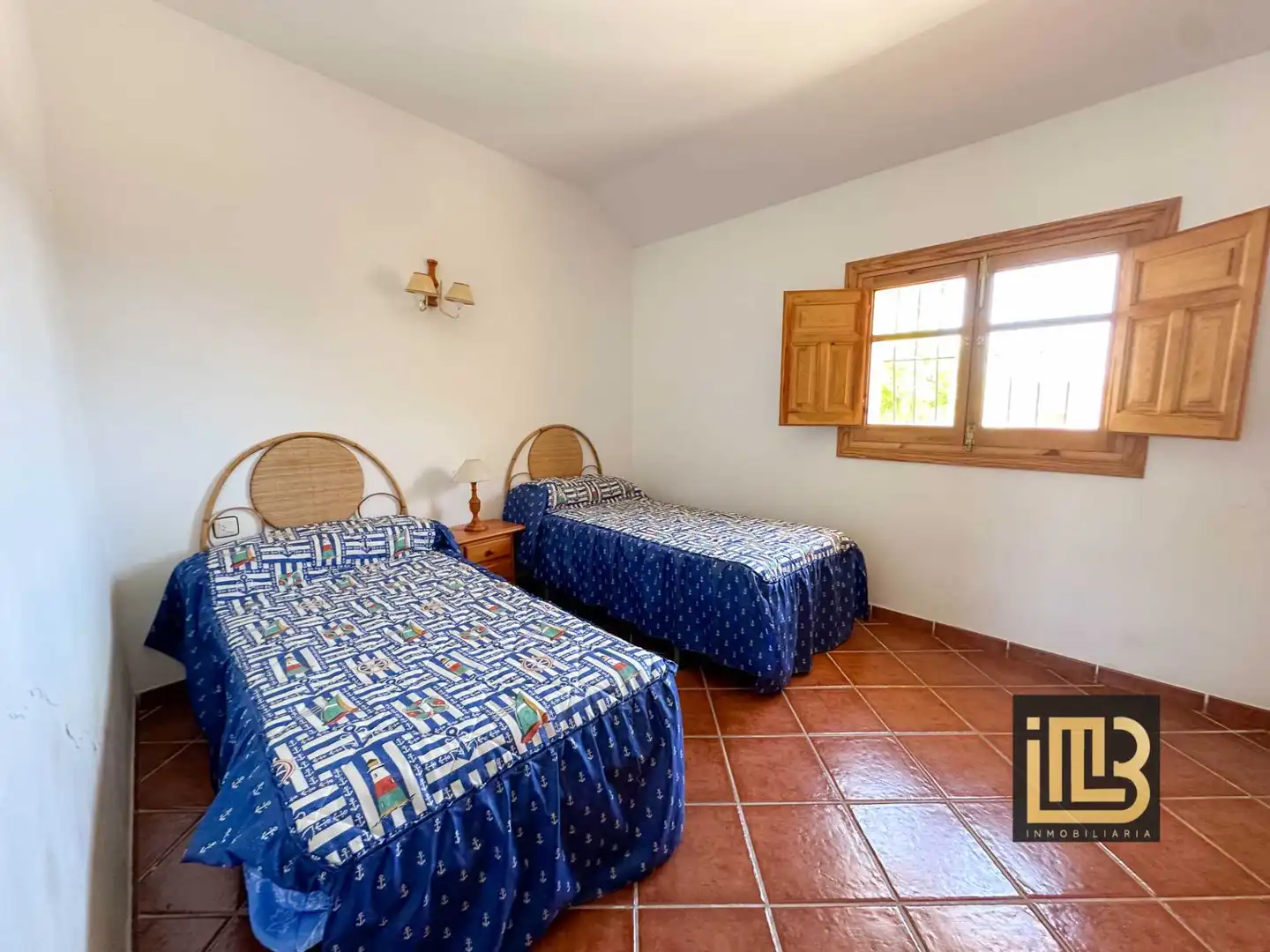 Habitación de Piso en venta en Cabra del Santo Cristo con Terraza y Amueblado