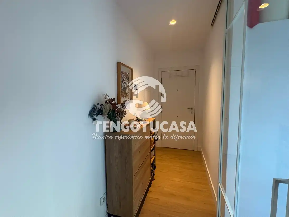 Wohnung zur Miete in Madrid mit Klimaanlage, Heizung und Privatgarten