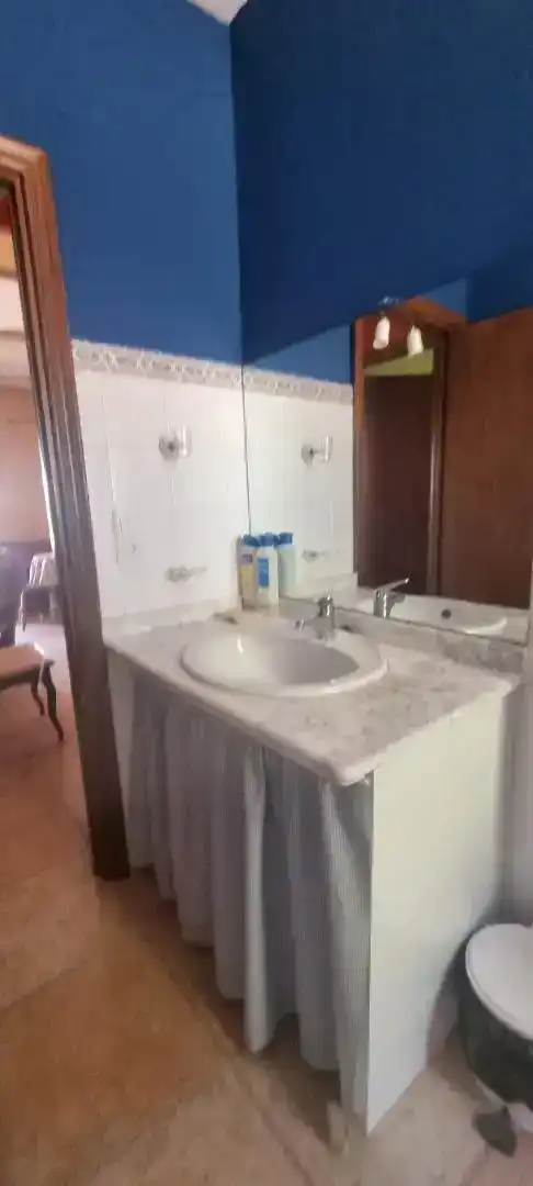 Bany de Finca rústica en venda en Villarrobledo amb Piscina