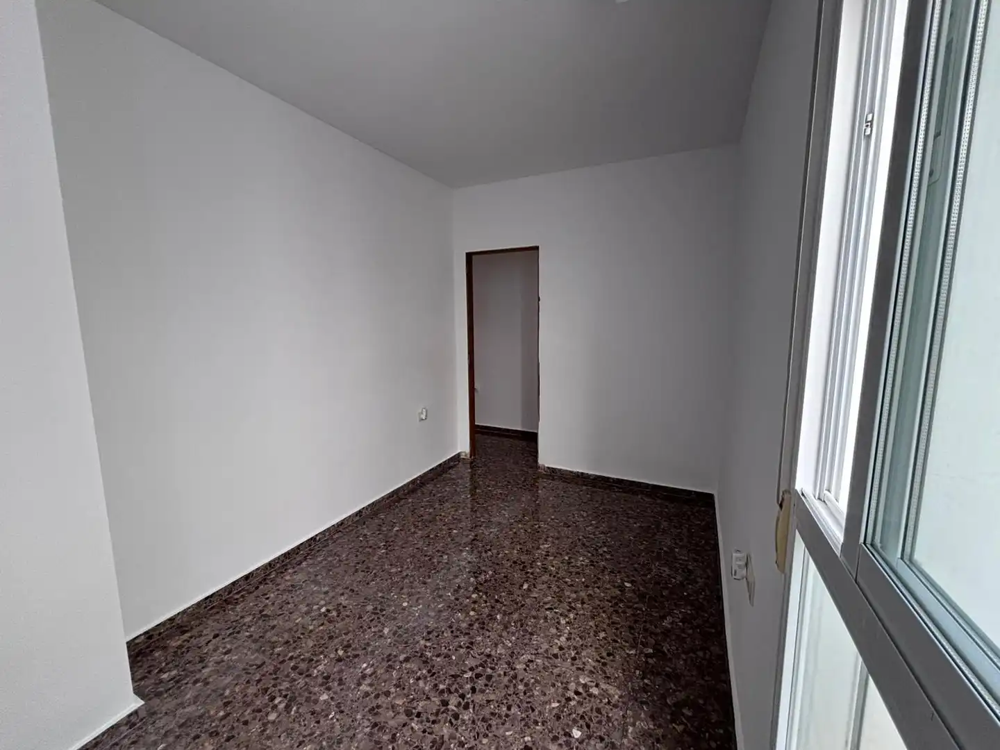 Attic for sale in Casinos  with Terrace, Storage room and Oven