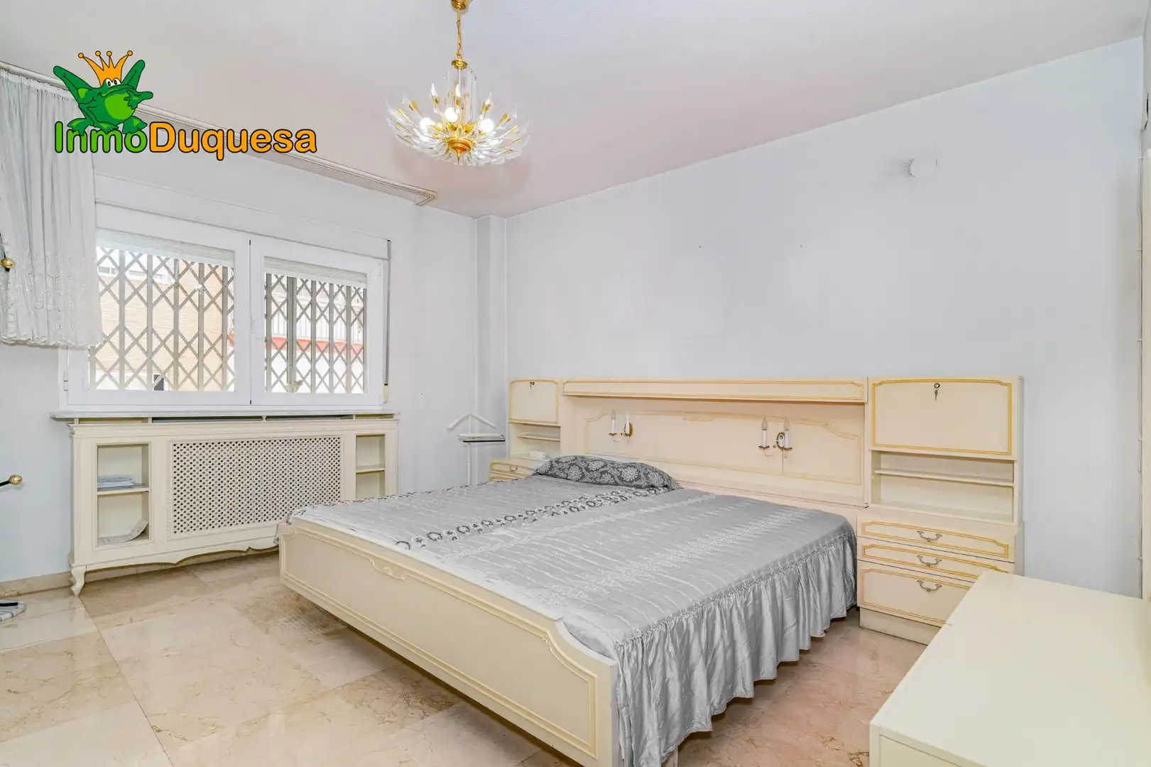 Flat with terrace for sale in Beiro, imagen 5