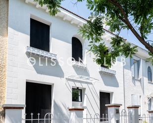 Exterior view of House or chalet for sale in  Madrid Capital  with Air Conditioner, Heating and Private garden