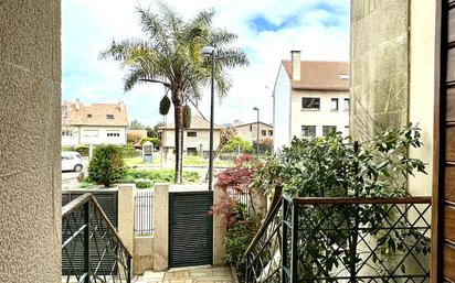 Exterior view of Single-family semi-detached to rent in Vigo   with Terrace