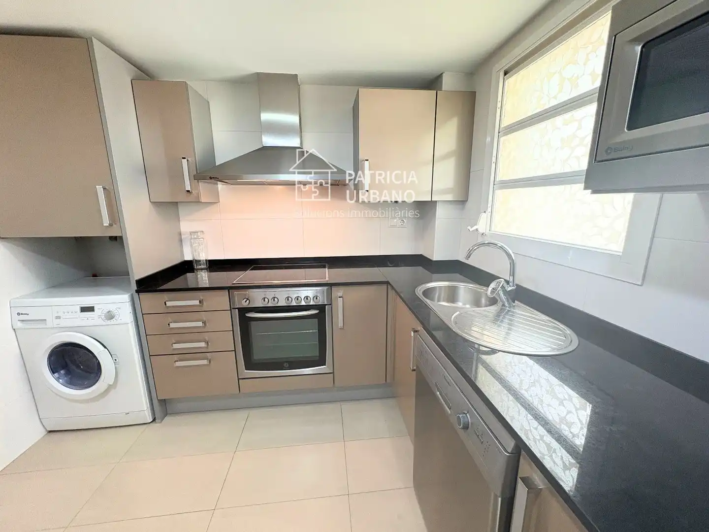 Cocina de Apartamento de alquiler en Cambrils con Aire acondicionado, Calefacción y Parquet