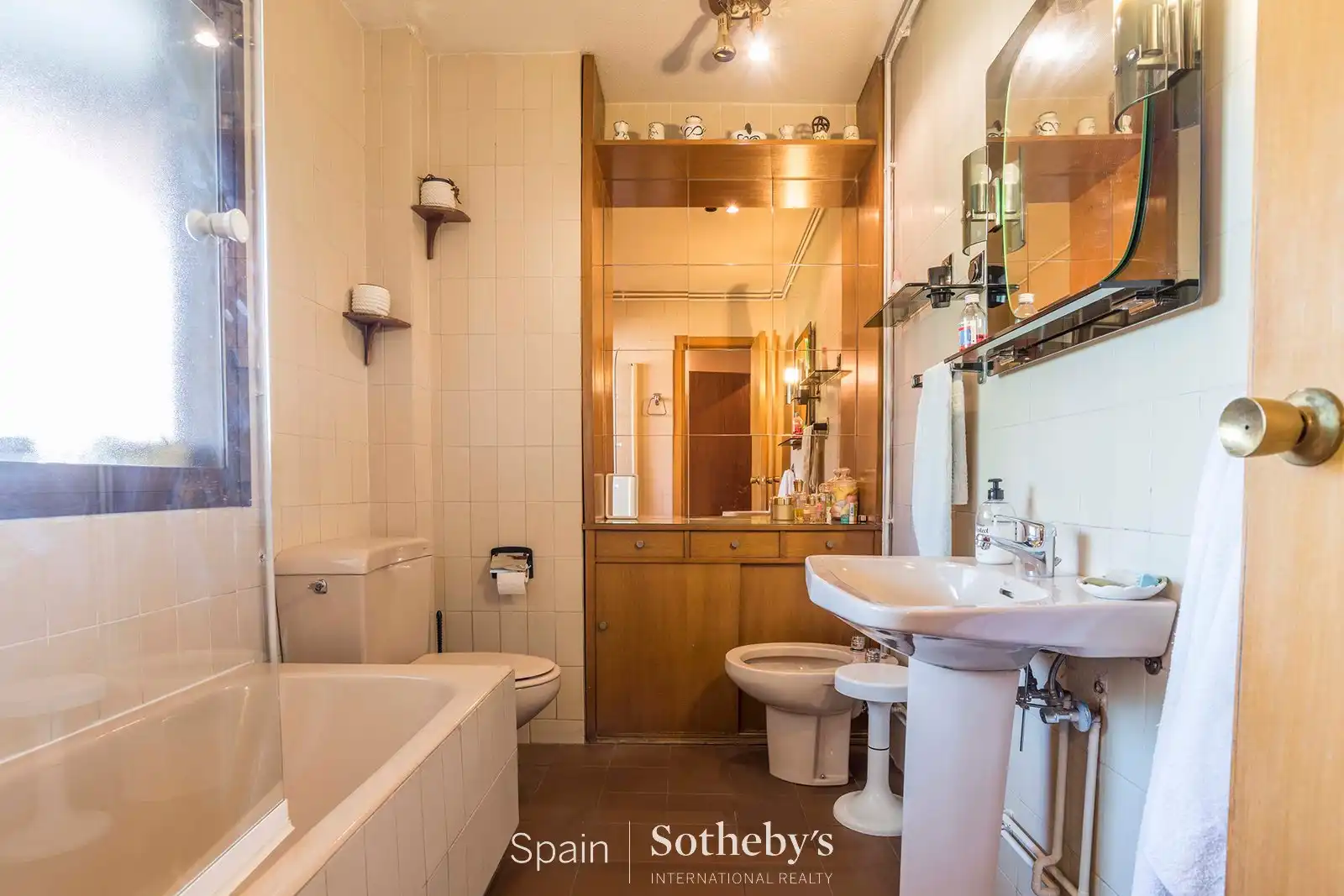 Bany de Apartament en venda en Madrid amb Aire condicionat, Calefacció i Terrassa